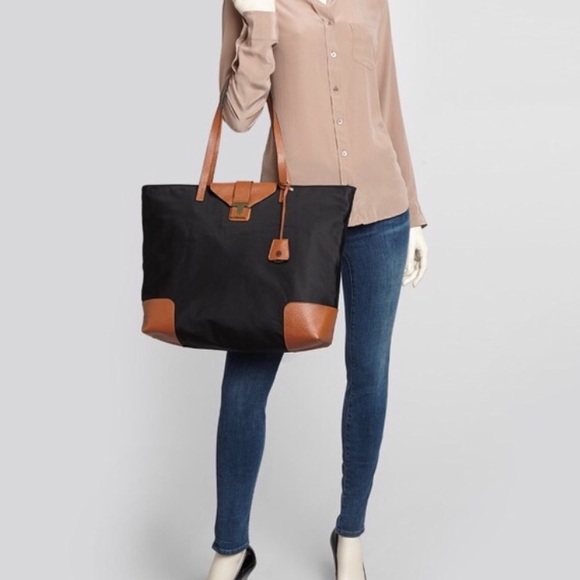 Tory Burch Handbags - Tory Burch Penn Nylon Tote in Black, Large